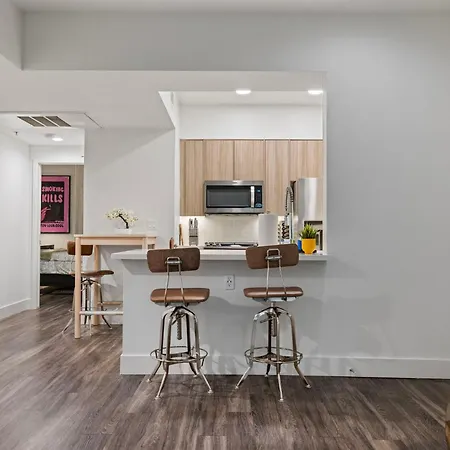 11 Best Walk Location Of Sm Los Angeles Extérieur photo